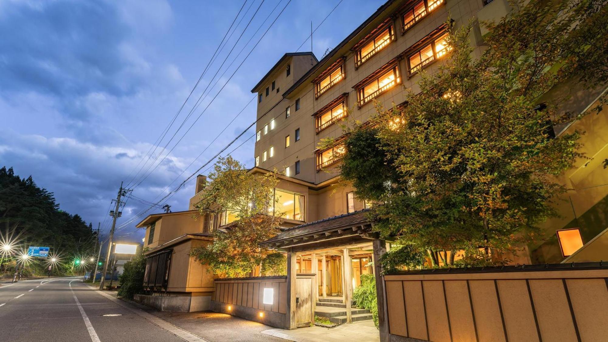 Hotel Kashintei Shirahama Semboku Zewnętrze zdjęcie